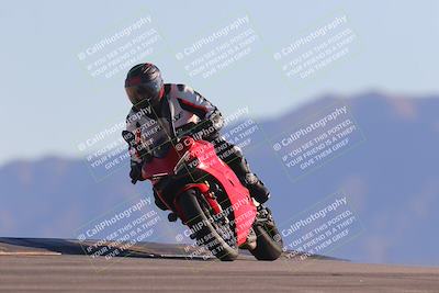 media/Nov-06-2023-Moto Forza (Mon) [[ce023d0744]]/3-Intermediate Group/Session 5 (Turn 9)/